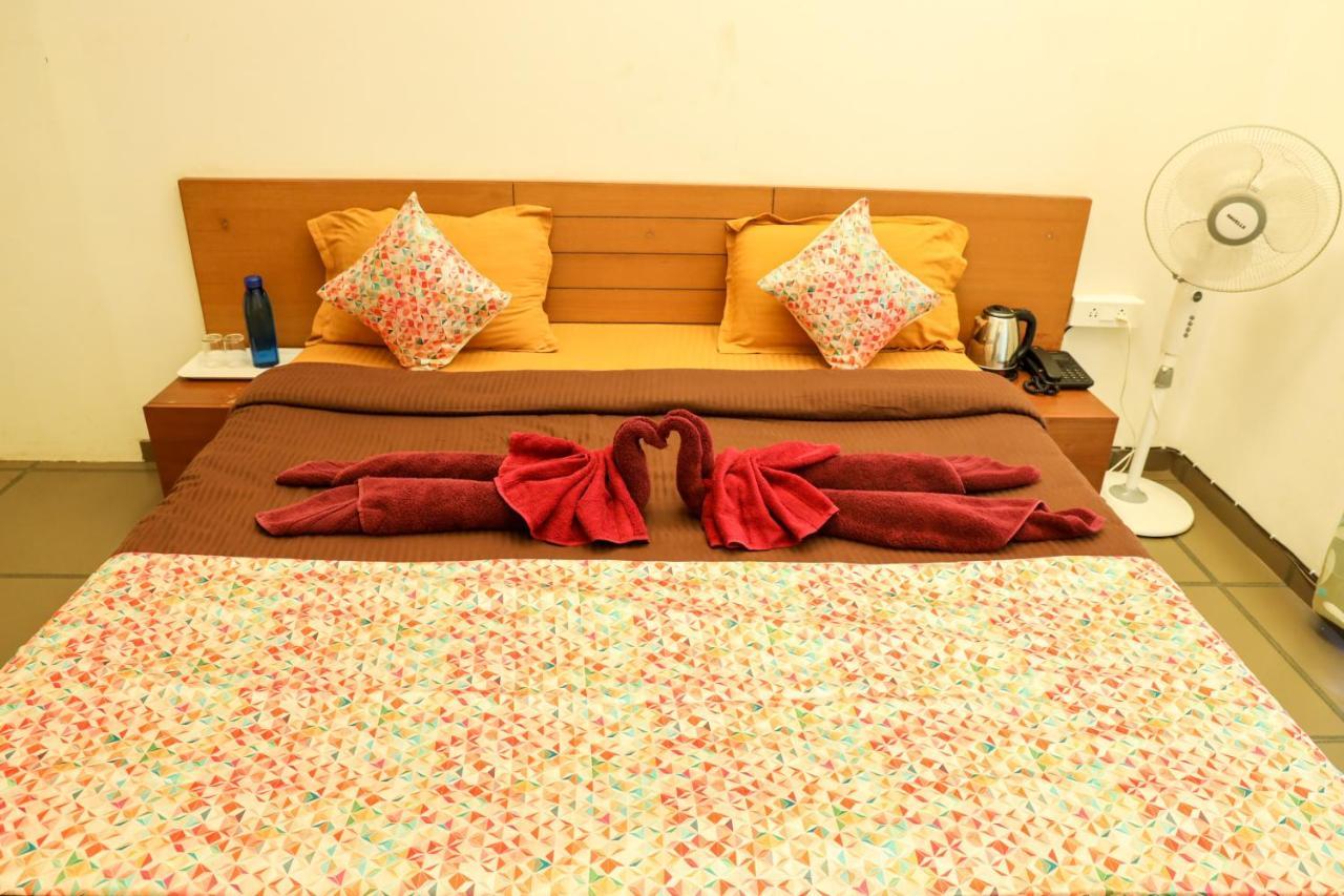 파나지 Surya Kiran Miramar B&B 외부 사진