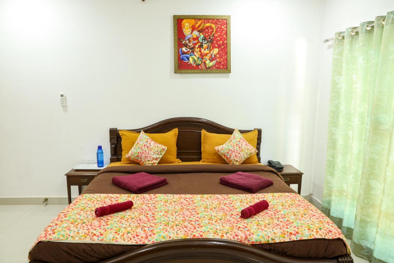 파나지 Surya Kiran Miramar B&B 외부 사진
