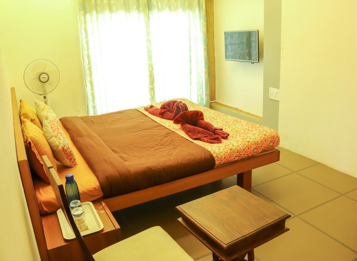 파나지 Surya Kiran Miramar B&B 외부 사진