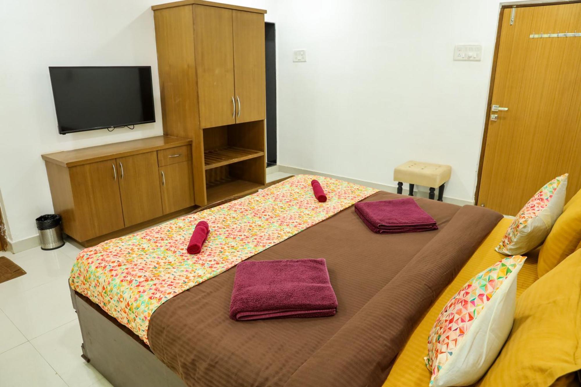파나지 Surya Kiran Miramar B&B 객실 사진