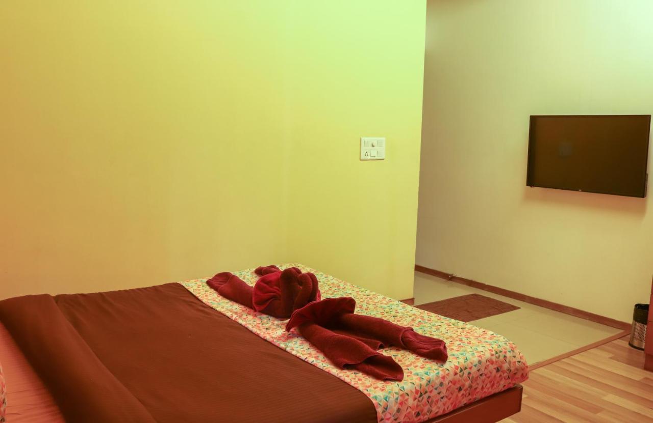 파나지 Surya Kiran Miramar B&B 외부 사진