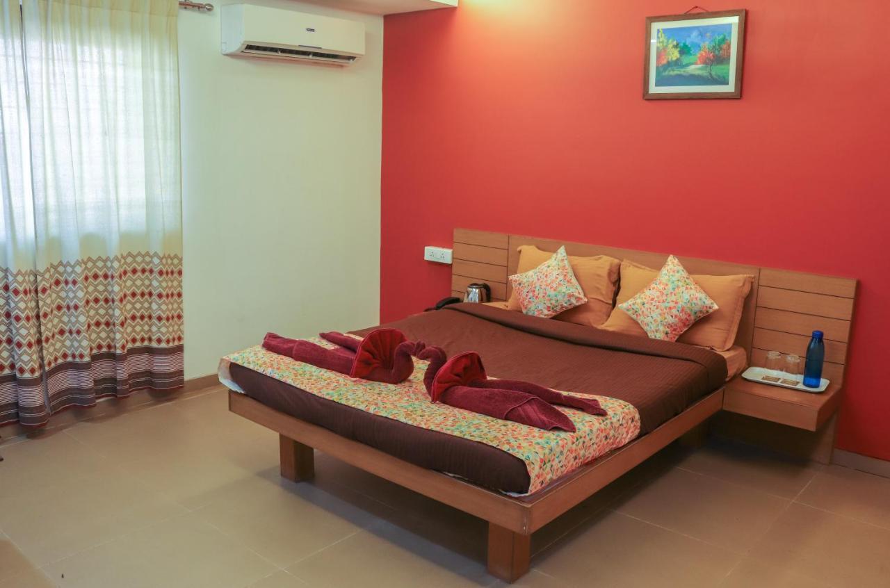 파나지 Surya Kiran Miramar B&B 외부 사진